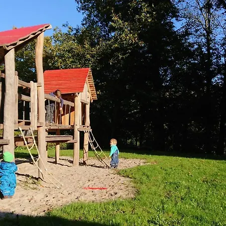 Am Neckarsteig Mit Anbindung An Heidelberg ネッカーシュタイナハ