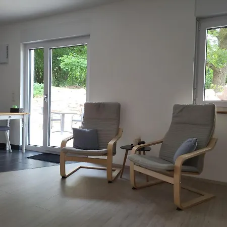 Am Neckarsteig Mit Anbindung An Heidelberg